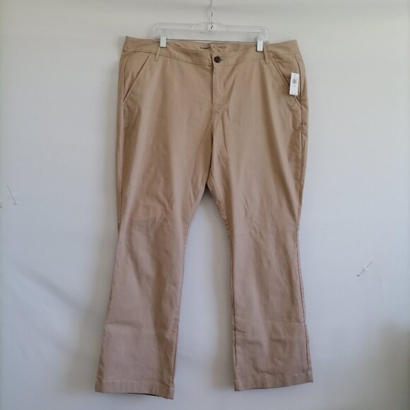 NWT Old Navy Womens Beige High Rise Flat Front Stretch Bootcut Pants Size 18P - Picture 1 of 8